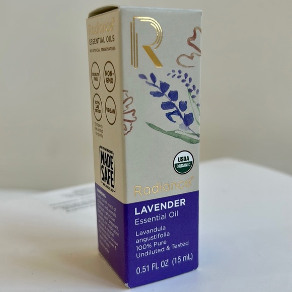 Radiance 100% Organic Essential Oil Blend Lavender - Picture 2 of 5